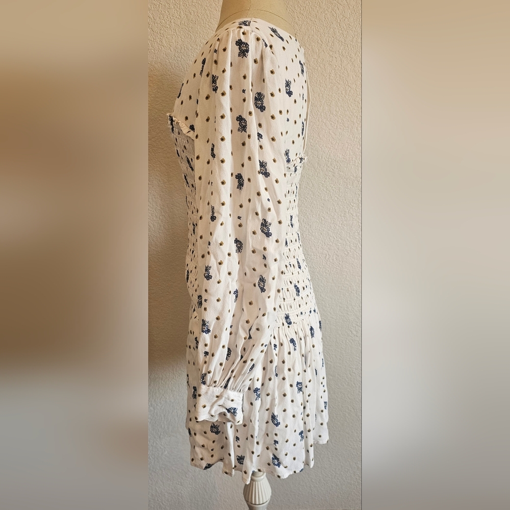 FREE PEOPLE Two Faces Long Sleeve Ruched Short BoHo Floral Dress White/blue. XS - Picture 11 of 16